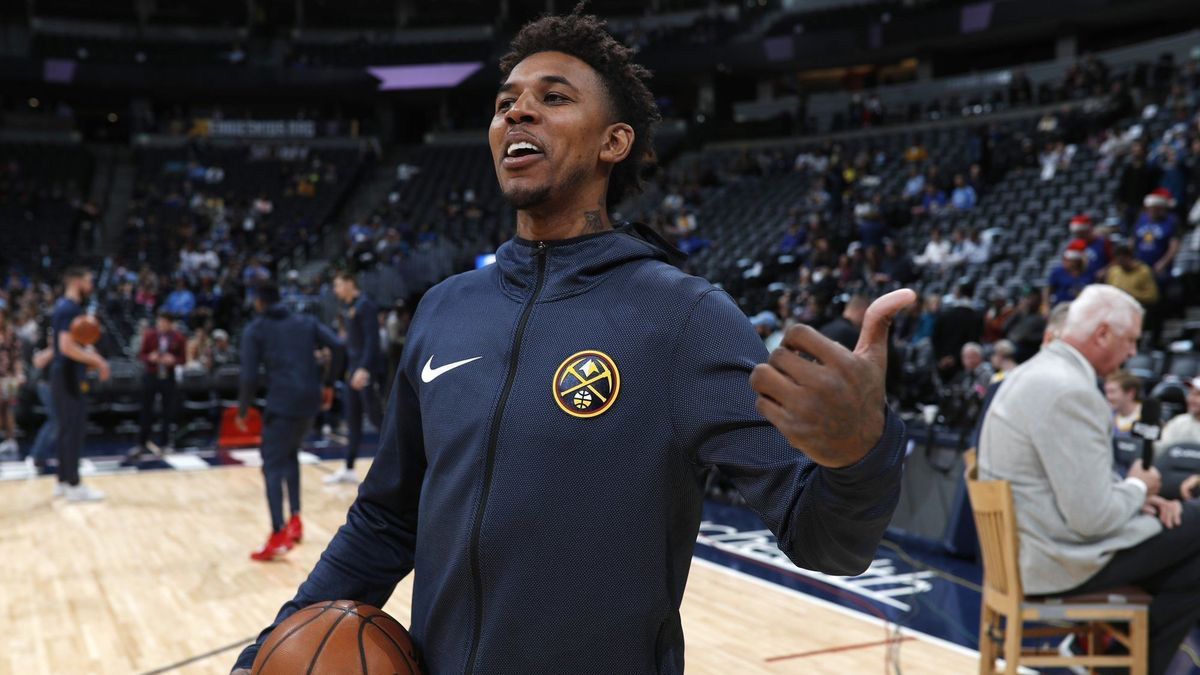 前腰回撤牵 前腰回撤牵